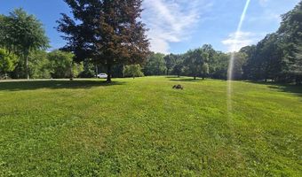 889 Old Grandview Rd, Beaver, WV 25813