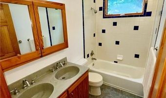 345 Three Oaks Dr, Athens, GA 30607