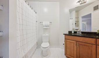 2101 MONROE N 107, Arlington, VA 22207