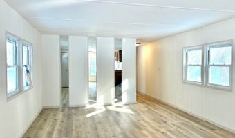 556 Poppy Ln, Altoona, WI 54720