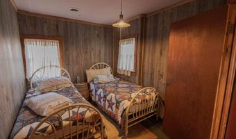 13 W Dade 22, Arcola, MO 65603