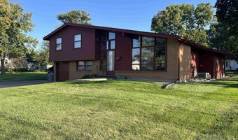 216 Washington Ave W, Albia, IA 52531