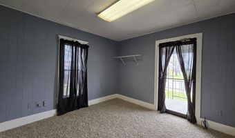 902 N Jefferson St, Ava, MO 65608