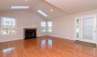 521 DOGWOOD Dr, Ambler, PA 19002