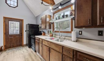 24798 127th St, Anamosa, IA 52205
