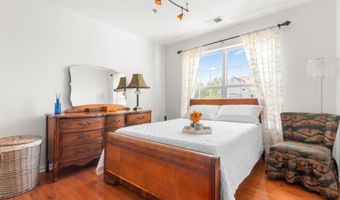6 ELCO Ct, Bayonne, NJ 07002
