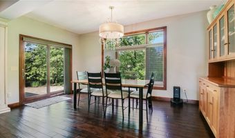 904 Timber View Dr, Altoona, WI 54720