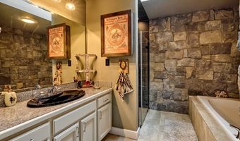 9293 BROADACRES Rd NE, Aurora, OR 97002