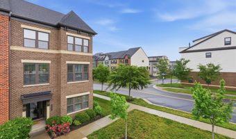 43392 WHITEHEAD Ter, Ashburn, VA 20148