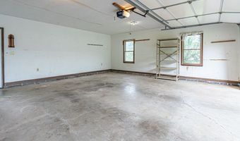 19464 Triple Crown Dr, Abingdon, VA 24211