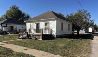 215 S 3rd St, Albia, IA 52531