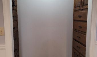 11924 Coursey Bl #E, Baton Rouge, LA 70816