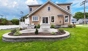 42 Windsor St, Jamestown, RI 02835