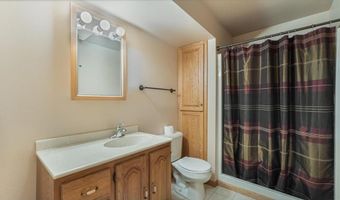1502 Armstrong Cir NW, Alexandria, MN 56308