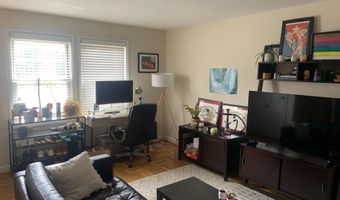 732 N OAKLAND St, Arlington, VA 22203