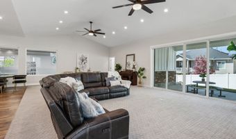 735 E 850 S, Centerville, UT 84014