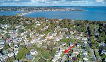18 Sylvan Ter, Newport, RI 02840