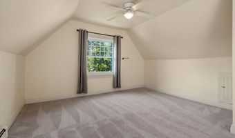 177 Main St A, Amesbury, MA 01913