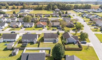 3786 Dover Dr, Ayden, NC 28513