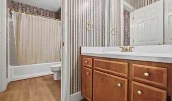2401 Tuxedo Pl, Albany, GA 31707