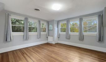 107 GREENVILLE St, Abbeville, SC 29620