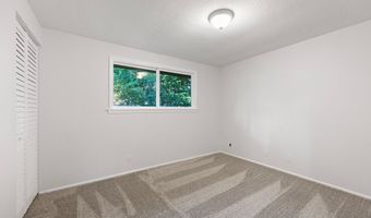 24822 SERTIC Rd, Veneta, OR 97487