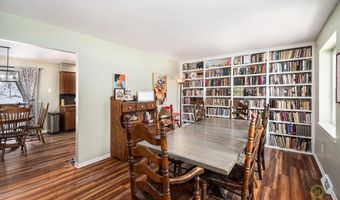 446 Adaway Ave SE, Ada, MI 49301