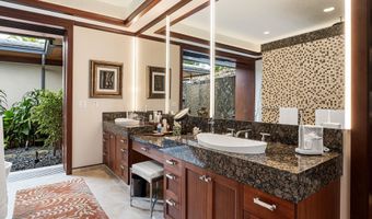 81-555 KAIUE St, Kealakekua, HI 96750