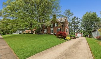 705 Overlook Dr, Alliance, OH 44601