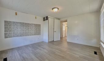410 E Taylor Ave, Arkansas City, KS 67005