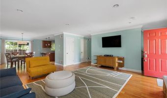 55 Vine St, East Greenwich, RI 02818