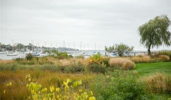 126 Riverside Dr 1, East Providence, RI 02915