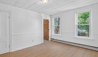 404 E 7th St, Boston, MA 02127