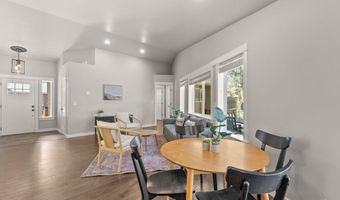20029 Beaver Ln, Bend, OR 97703