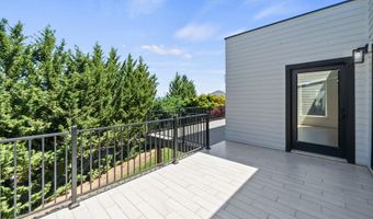 19753 SW SERAH St, Beaverton, OR 97007