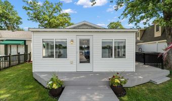 6731 Campau Lake Dr SE, Alto, MI 49302