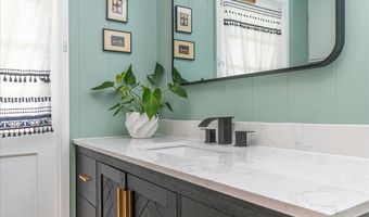 1181 Lunahana Pl, Kailua, HI 96734