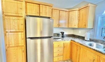 10 Pinecone Dr, Alfred, ME 04002