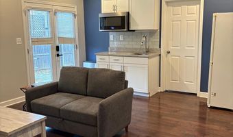 6445 FIRST St, Alexandria, VA 22312