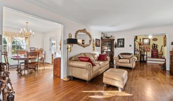 1921 Tabby Ln, Altavista, VA 24517