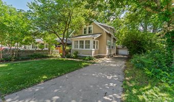 2912 Wood St, Ames, IA 50014