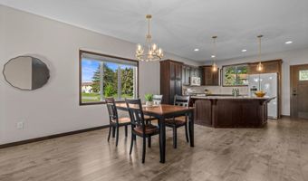2726 11th Ave, Anoka, MN 55303