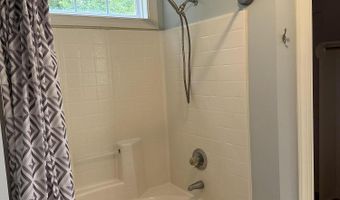 3846 Countryaire Dr, Ayden, NC 28513