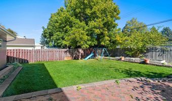 1508 N NICHOLAS St, Appleton, WI 54914