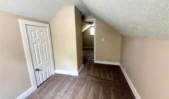 906 Rittenhouse St, Des Moines, IA 50315