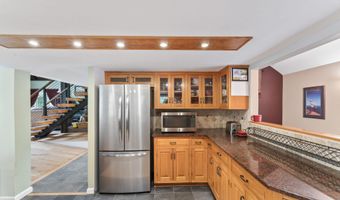 27 Whippoorwill Ln, Bethany, CT 06524