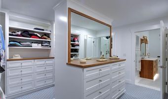 115 Beavertail Rd, Jamestown, RI 02835
