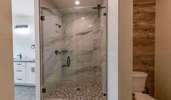 36 COLUMBINE St, Alpine, WY 83128