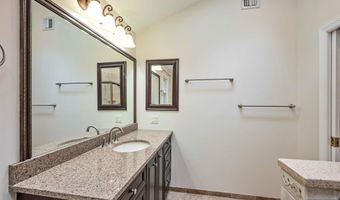 20 Dogwood Dr, Allendale, NJ 07401