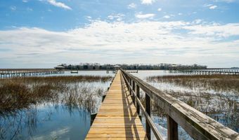 8107 Doar Rd, Awendaw, SC 29429